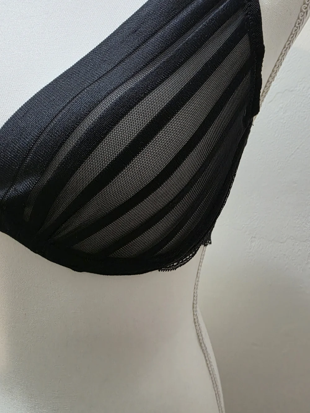 Adore Me 34D Lace Unlined Underwire Bra EUC Sexy Sheer Lingerie